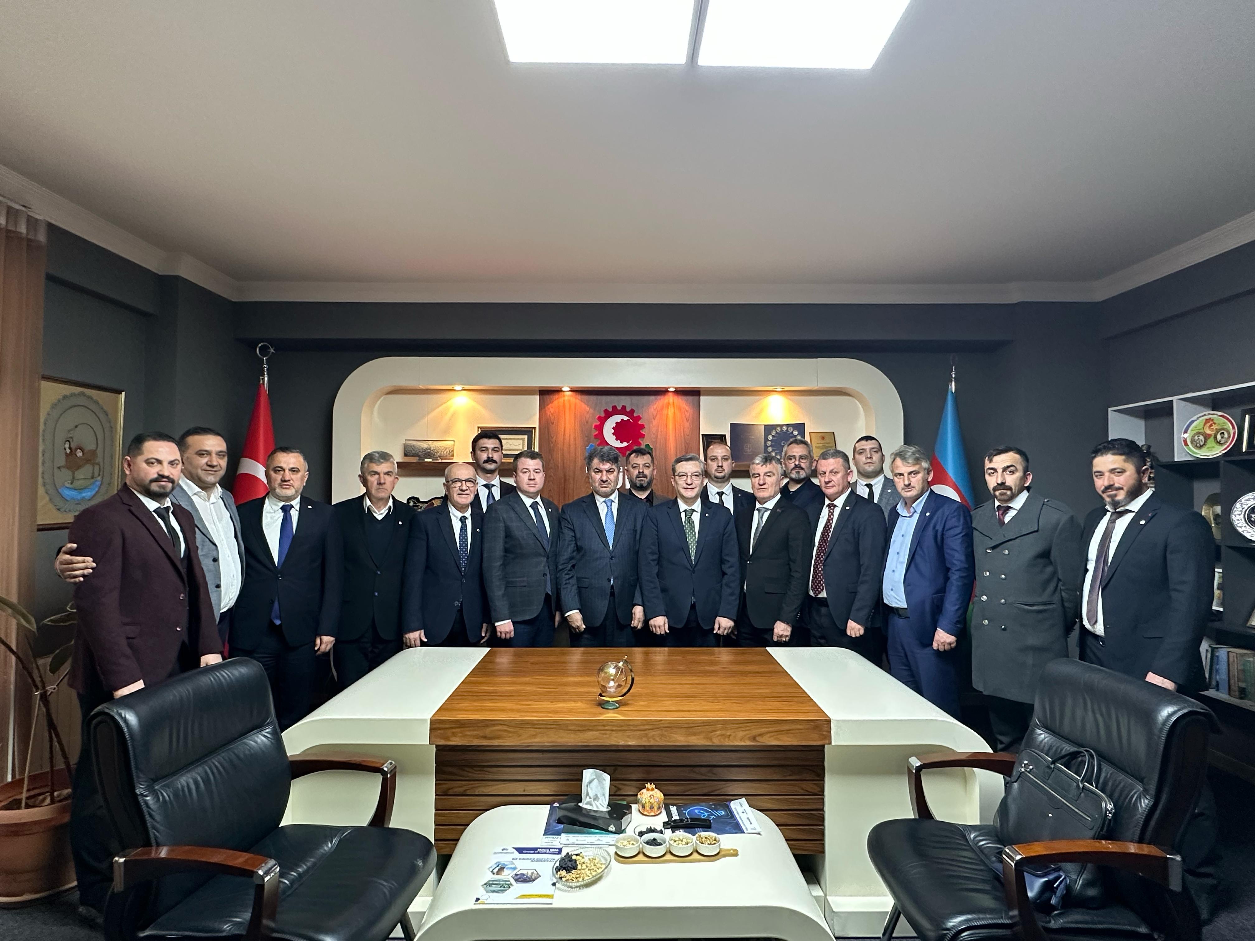 Bandırma Ticarət Palatasının nümayəndə heyəti Türkiyə-Azərbaycan İş Adamları və Sənayeçiləri İctimai Birliyinin (TÜİB) ofisini ziyarət edib.